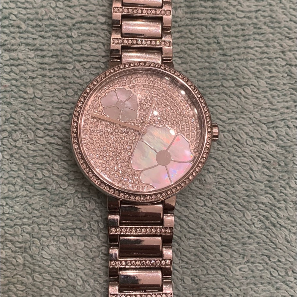 Micheal Kors (MK) watch (silver)
